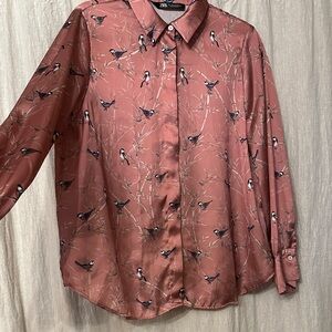 Zara Romantic Soft Mauve Bird Pattern Shell Button Down Shirt